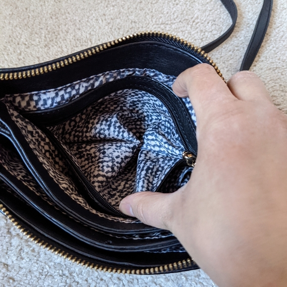 Steve Madden Paityn Faux Leather Crossbody Bag-EUC - Picture 13 of 16